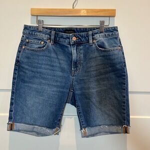 Talbots Girlfriend Denim Short 9 Inch Inseam Blue Wash Size 6 Cuffed